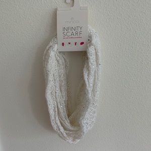 White infinity scarf